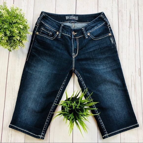 Silver Suki Bermuda Jeans Size 27 - Picture 1 of 8